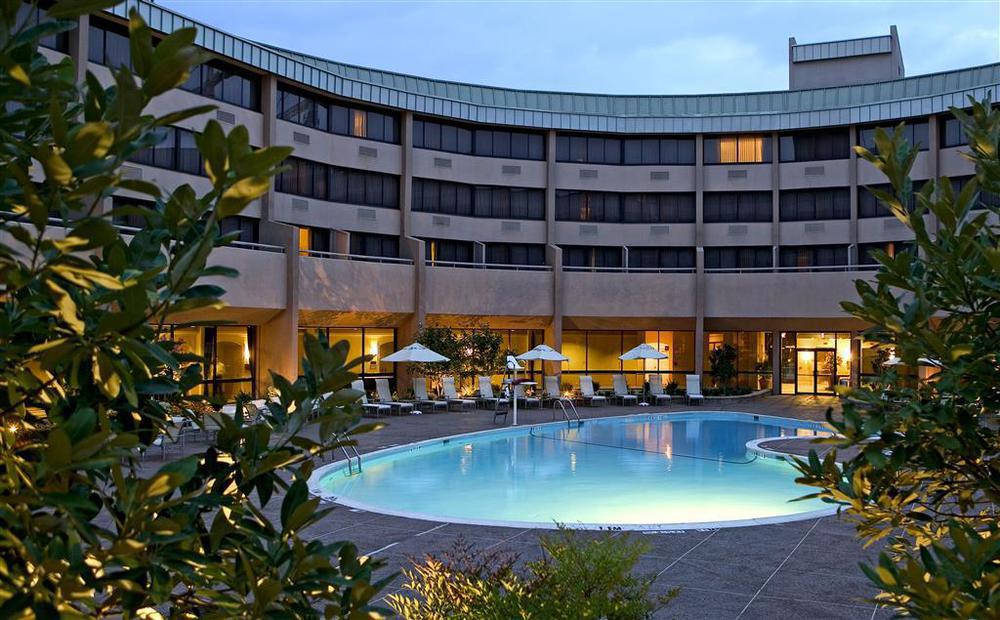 Sheraton Reston Exterior photo
